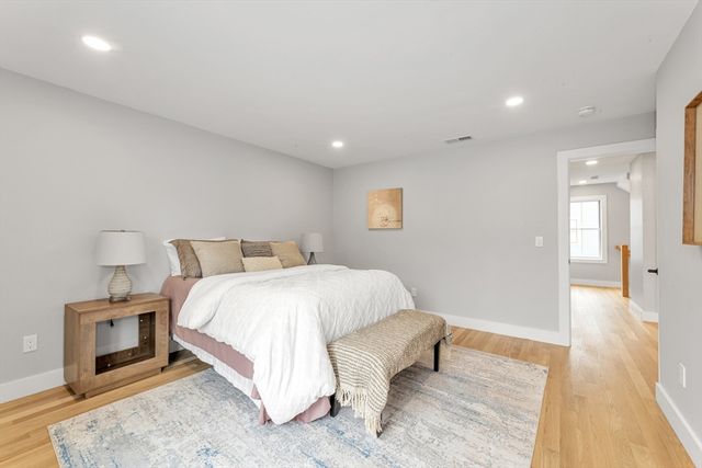 29 Keystone, Boston, MA 02132