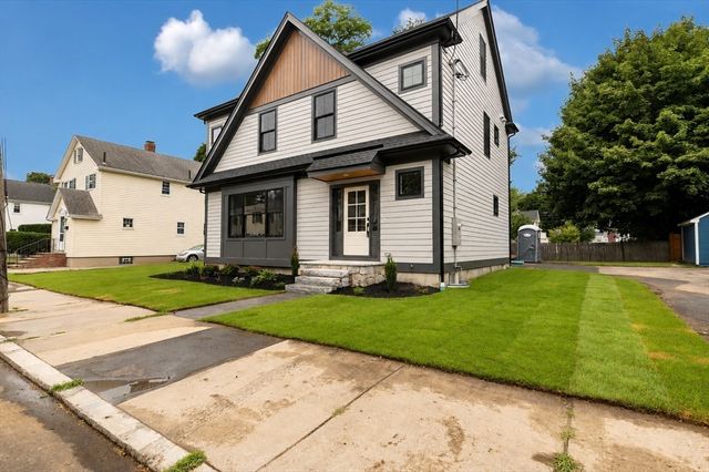 29 Keystone, Boston, MA 02132