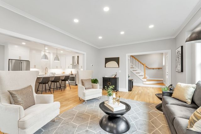 29 Keystone, Boston, MA 02132