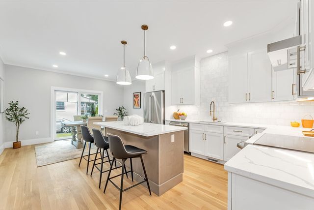 29 Keystone, Boston, MA 02132