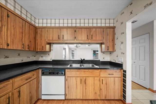 1934 SE 37TH CT CIRCLE, Ocala, FL 34471