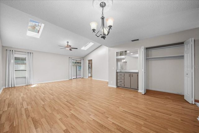 1934 SE 37TH CT CIRCLE, Ocala, FL 34471