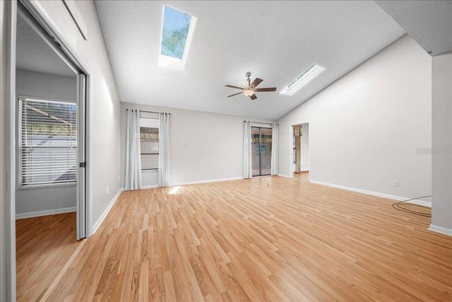 1934 SE 37TH CT CIRCLE, Ocala, FL 34471