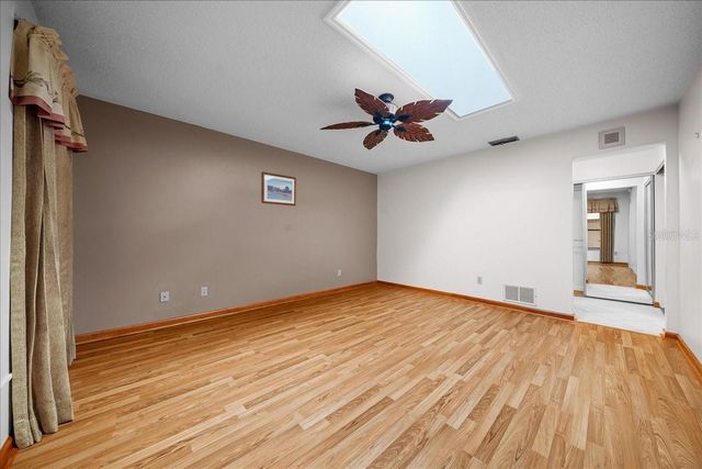 1934 SE 37TH CT CIRCLE, Ocala, FL 34471