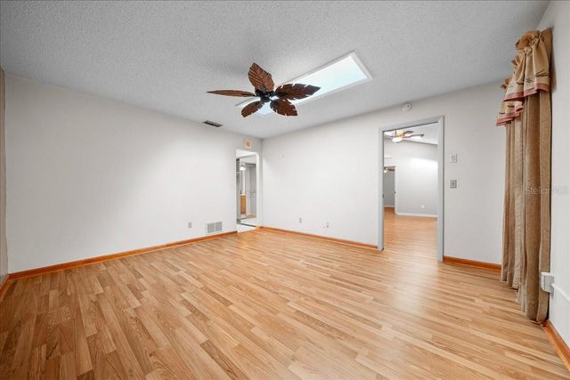 1934 SE 37TH CT CIRCLE, Ocala, FL 34471