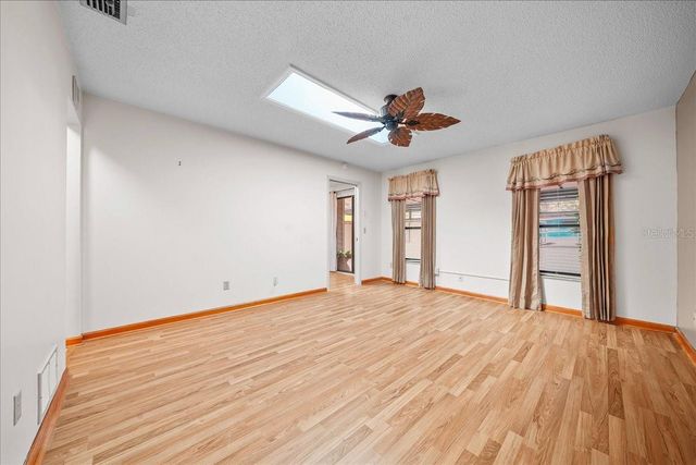 1934 SE 37TH CT CIRCLE, Ocala, FL 34471