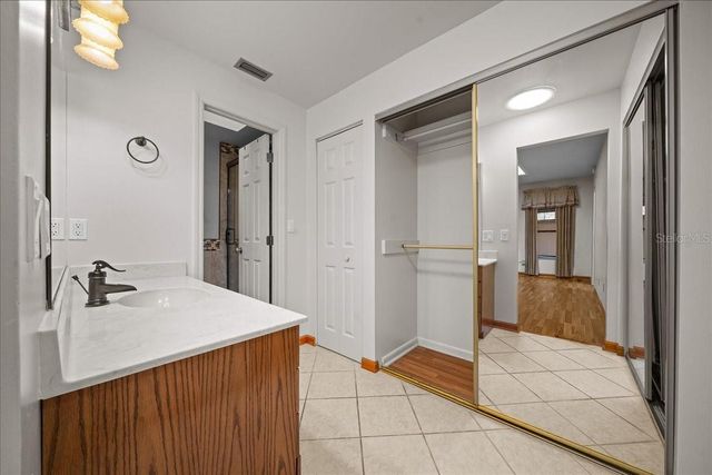 1934 SE 37TH CT CIRCLE, Ocala, FL 34471