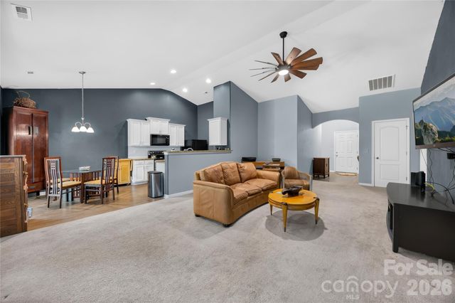 809 Gunnar Drive, Gastonia, NC 28054