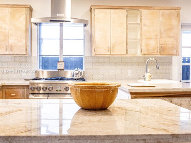 8942 Froude Ave, Surfside, FL 33154