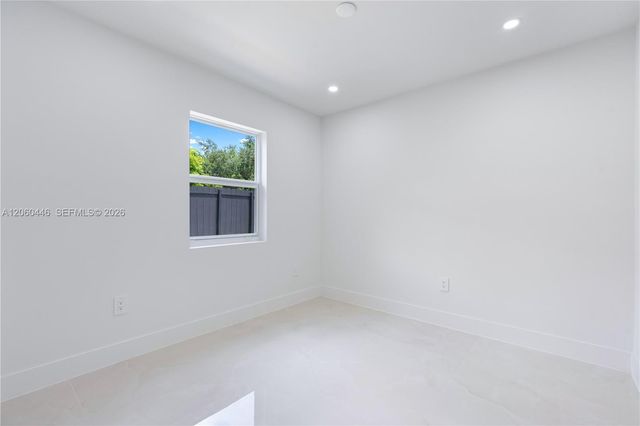 35 Allen Road, West Park, FL 33023