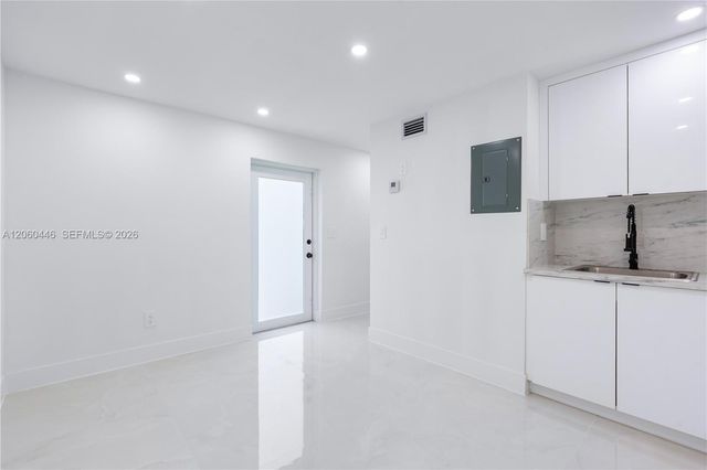 35 Allen Road, West Park, FL 33023