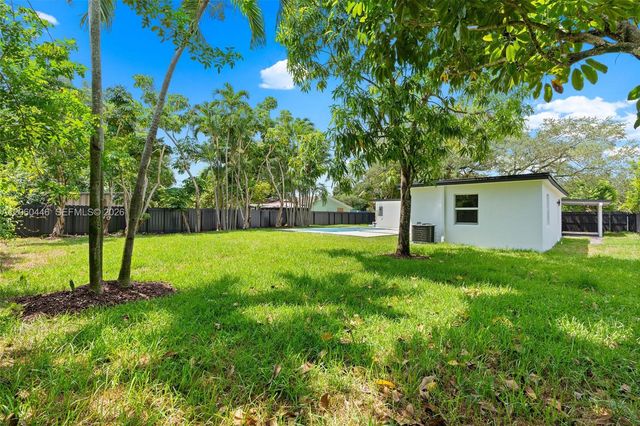 35 Allen Road, West Park, FL 33023