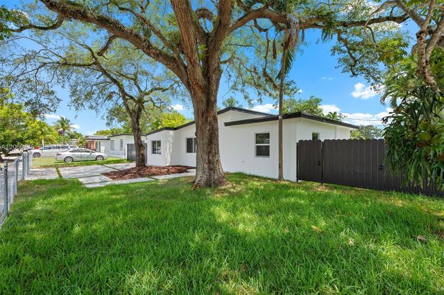 35 Allen Road, West Park, FL 33023