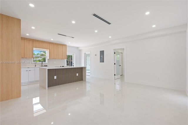 35 Allen Road, West Park, FL 33023