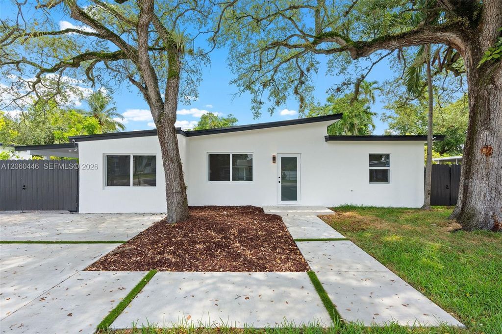 35 Allen Road, West Park, FL 33023