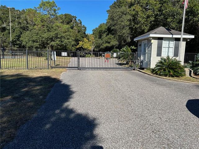 201 Riverbend Drive 201, Mobile, AL 36605