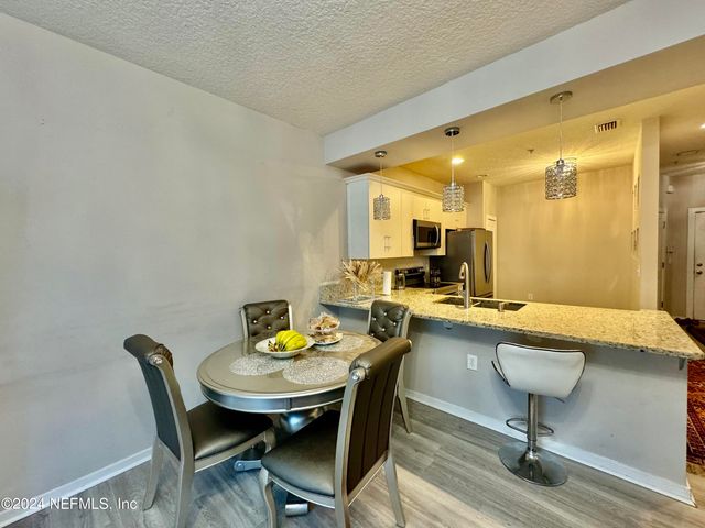 11368 ESTANCIA VILLA Drive 503, Jacksonville, FL 32246
