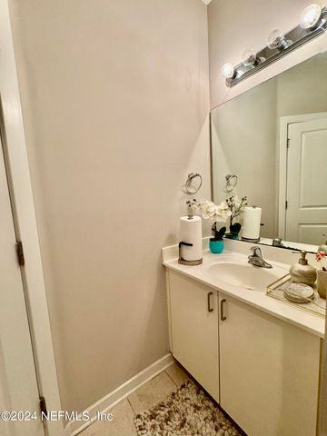 11368 ESTANCIA VILLA Drive 503, Jacksonville, FL 32246