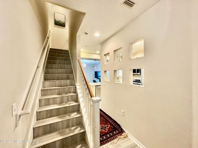 11368 ESTANCIA VILLA Drive 503, Jacksonville, FL 32246
