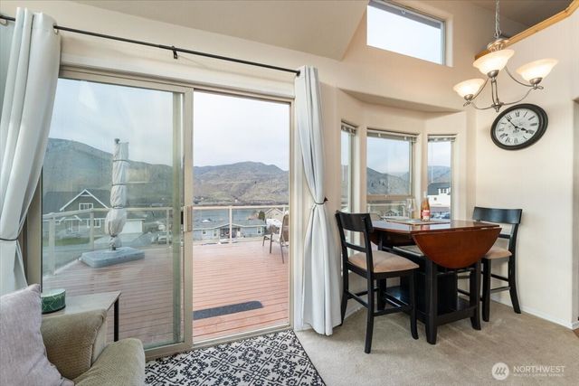 328 Pineview Drive, Orondo, WA 98843