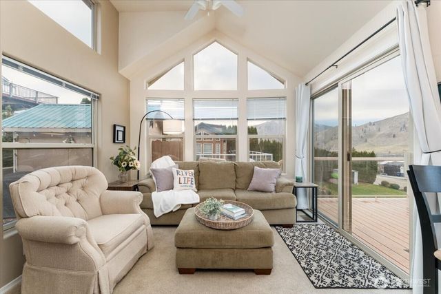 328 Pineview Drive, Orondo, WA 98843