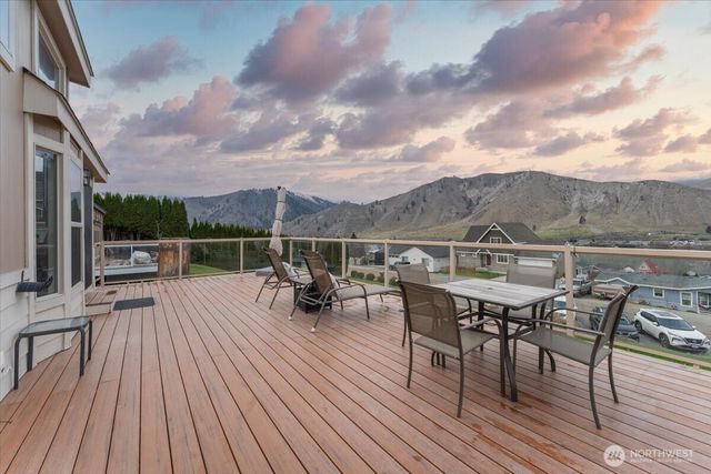 328 Pineview Drive, Orondo, WA 98843