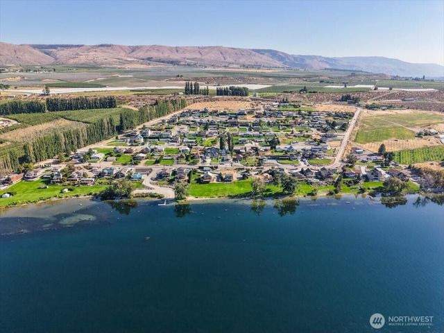 328 Pineview Drive, Orondo, WA 98843