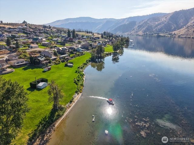 328 Pineview Drive, Orondo, WA 98843