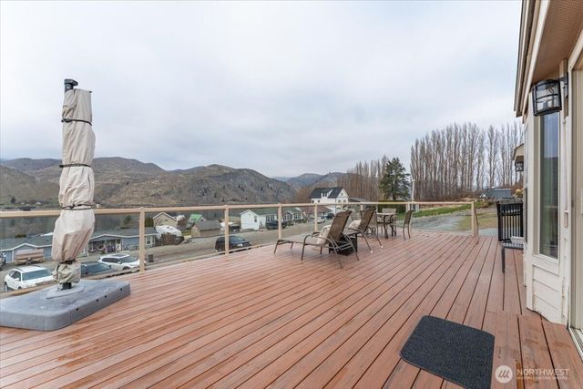328 Pineview Drive, Orondo, WA 98843