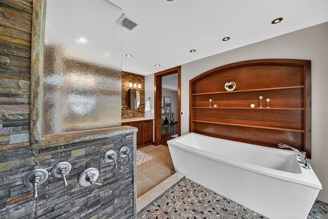 1900 Emerald Forest Lane, Niles, MI 49120