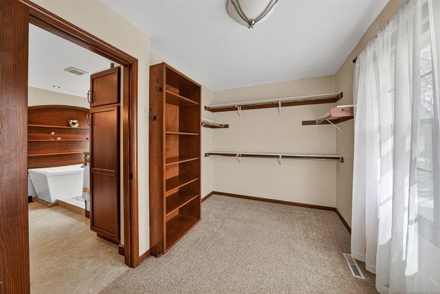 1900 Emerald Forest Lane, Niles, MI 49120