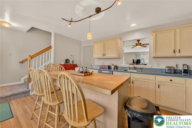 120 North Oak, Freemansburg Boro, PA 18017