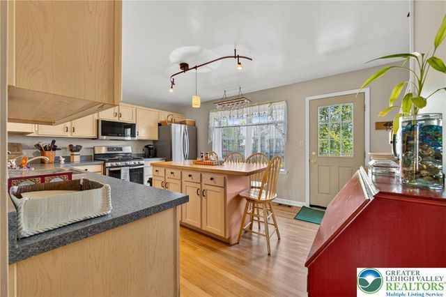 120 North Oak, Freemansburg Boro, PA 18017