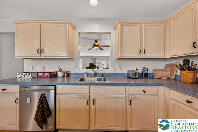 120 North Oak, Freemansburg Boro, PA 18017