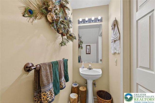 120 North Oak, Freemansburg Boro, PA 18017