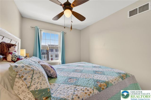 120 North Oak, Freemansburg Boro, PA 18017
