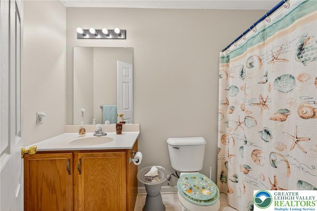 120 North Oak, Freemansburg Boro, PA 18017