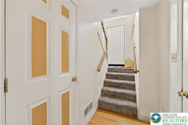 120 North Oak, Freemansburg Boro, PA 18017