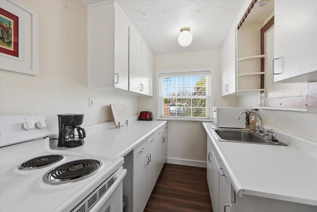 2223 E Sharp Ave, Spokane, WA 99202