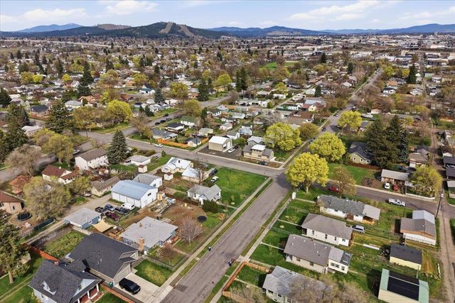 2223 E Sharp Ave, Spokane, WA 99202