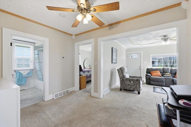 2223 E Sharp Ave, Spokane, WA 99202