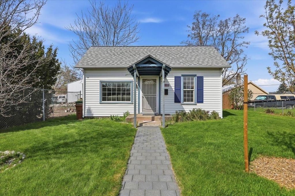 2223 E Sharp Ave, Spokane, WA 99202