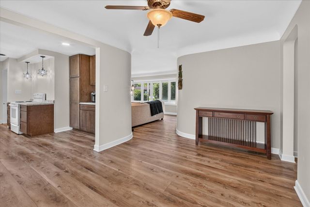 31350 Wentworth Street, Livonia, MI 48154