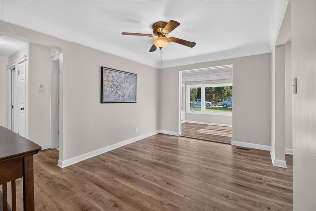 31350 Wentworth Street, Livonia, MI 48154