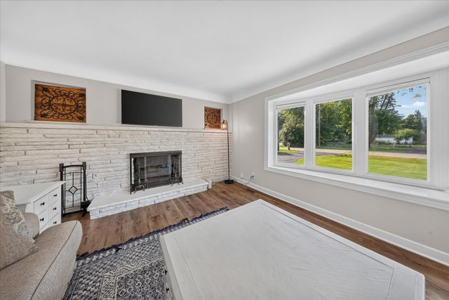31350 Wentworth Street, Livonia, MI 48154