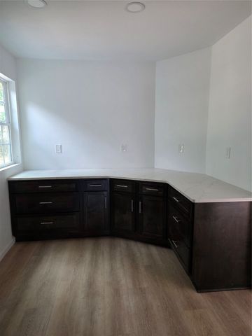 2231 CLARKSVILLE Street, Paris, TX 75460