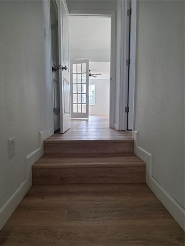 2231 CLARKSVILLE Street, Paris, TX 75460