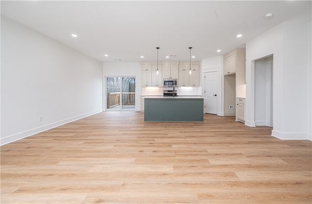 25 Hartlepool Drive, Bella Vista, AR 72715