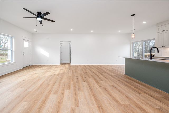 25 Hartlepool Drive, Bella Vista, AR 72715