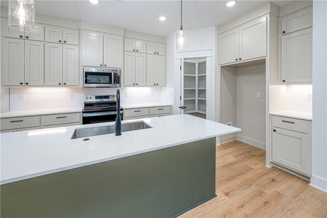 25 Hartlepool Drive, Bella Vista, AR 72715